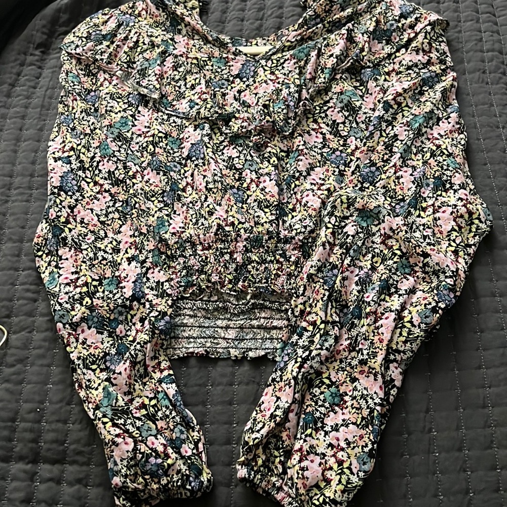 🌸FLORAL CROP TOP BLOUSE🌸